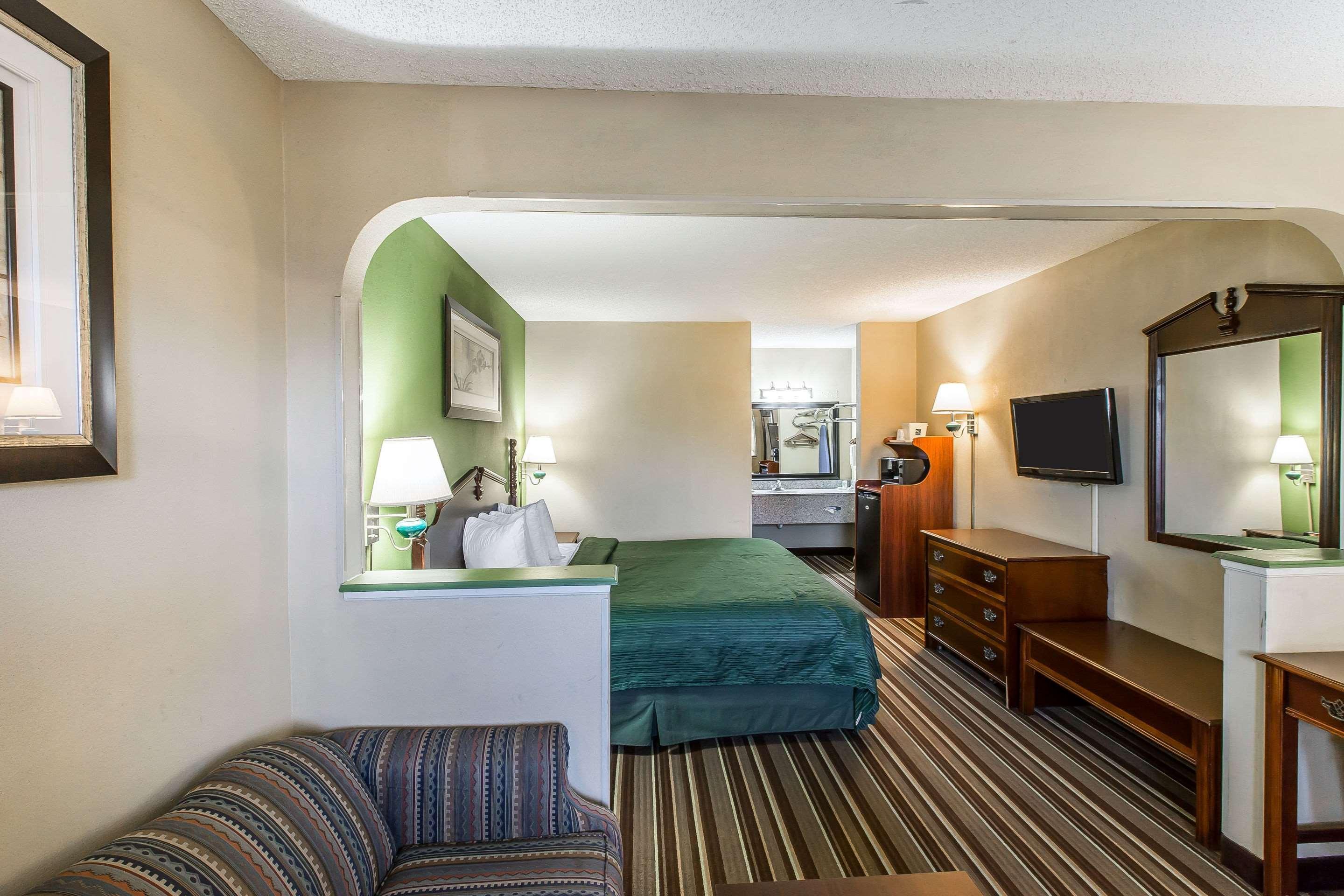 Quality Inn And Suites Macon Exterior foto